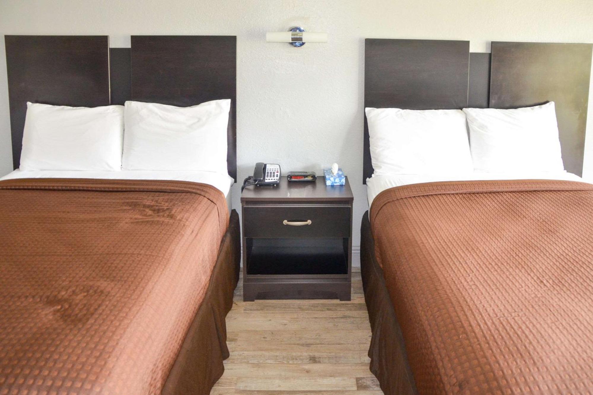 Rodeway Inn Sun City Center エクステリア 写真
